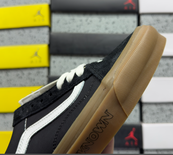 VANS LX OLD-SKOOL LIBERARAIDERS BLACK INCENSE