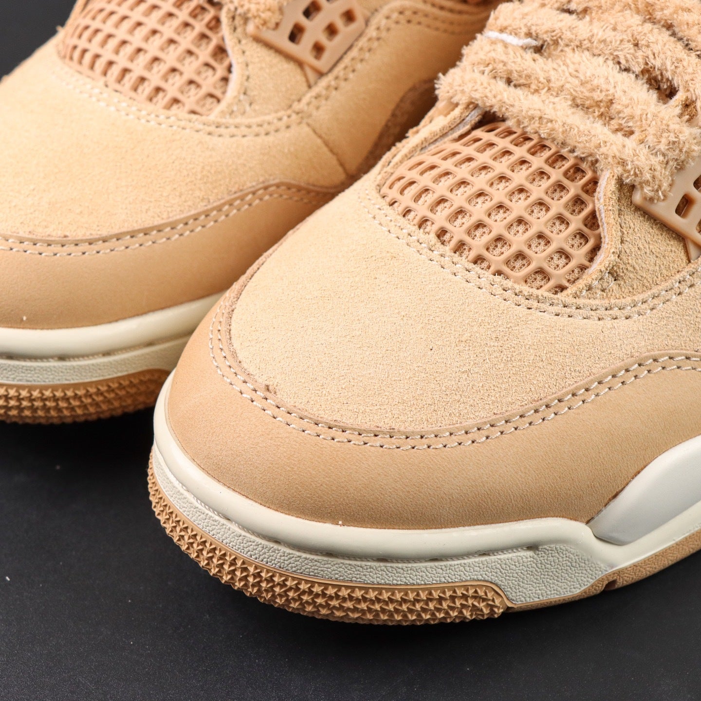 Jordan 4 'Cozy Girl'