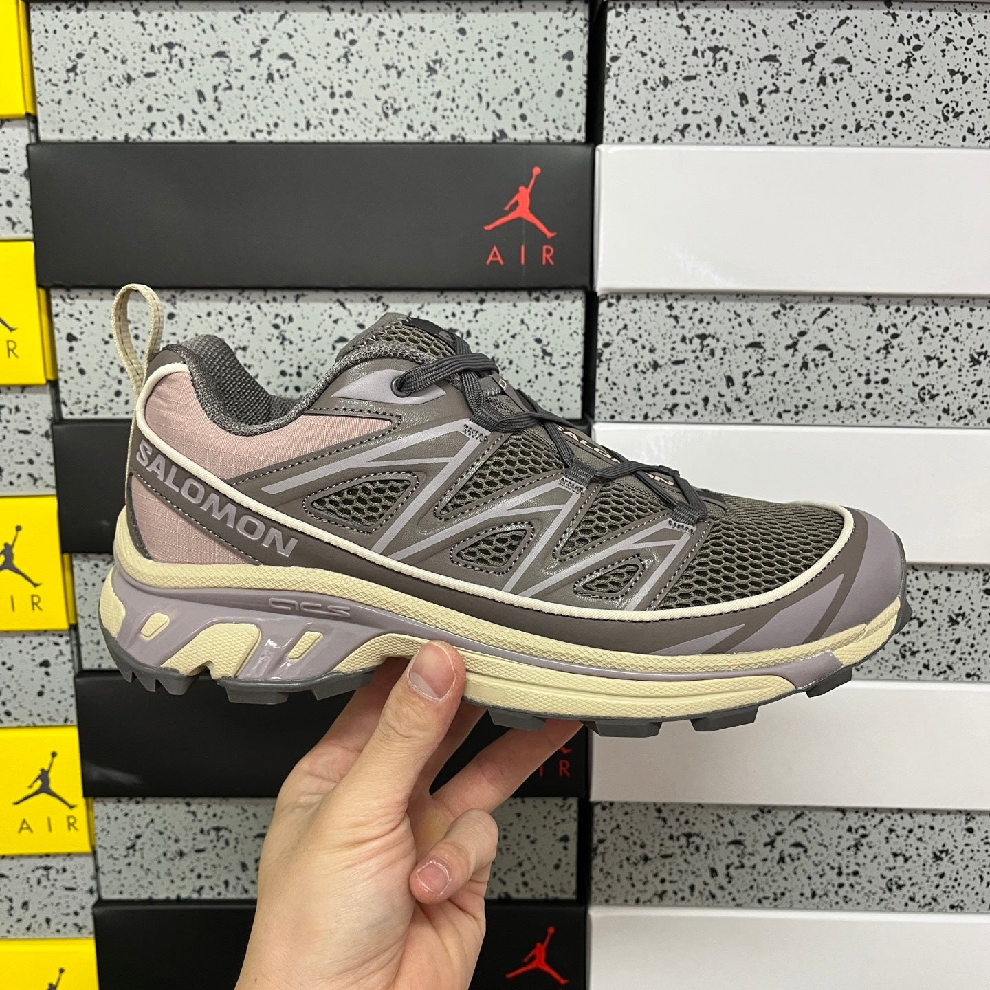 SALOMON-XT-6 Expanse Seasonal 'Plum Kitten'