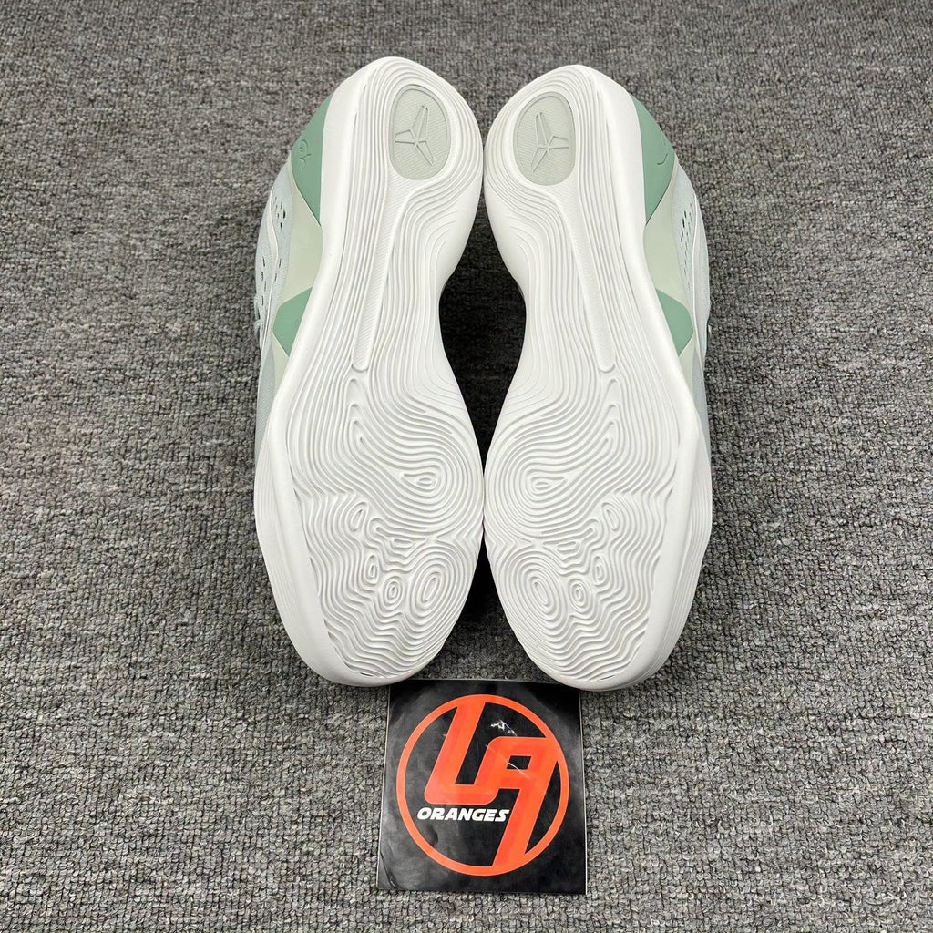 Kobe 9 EM low Protro Light Silver Steam