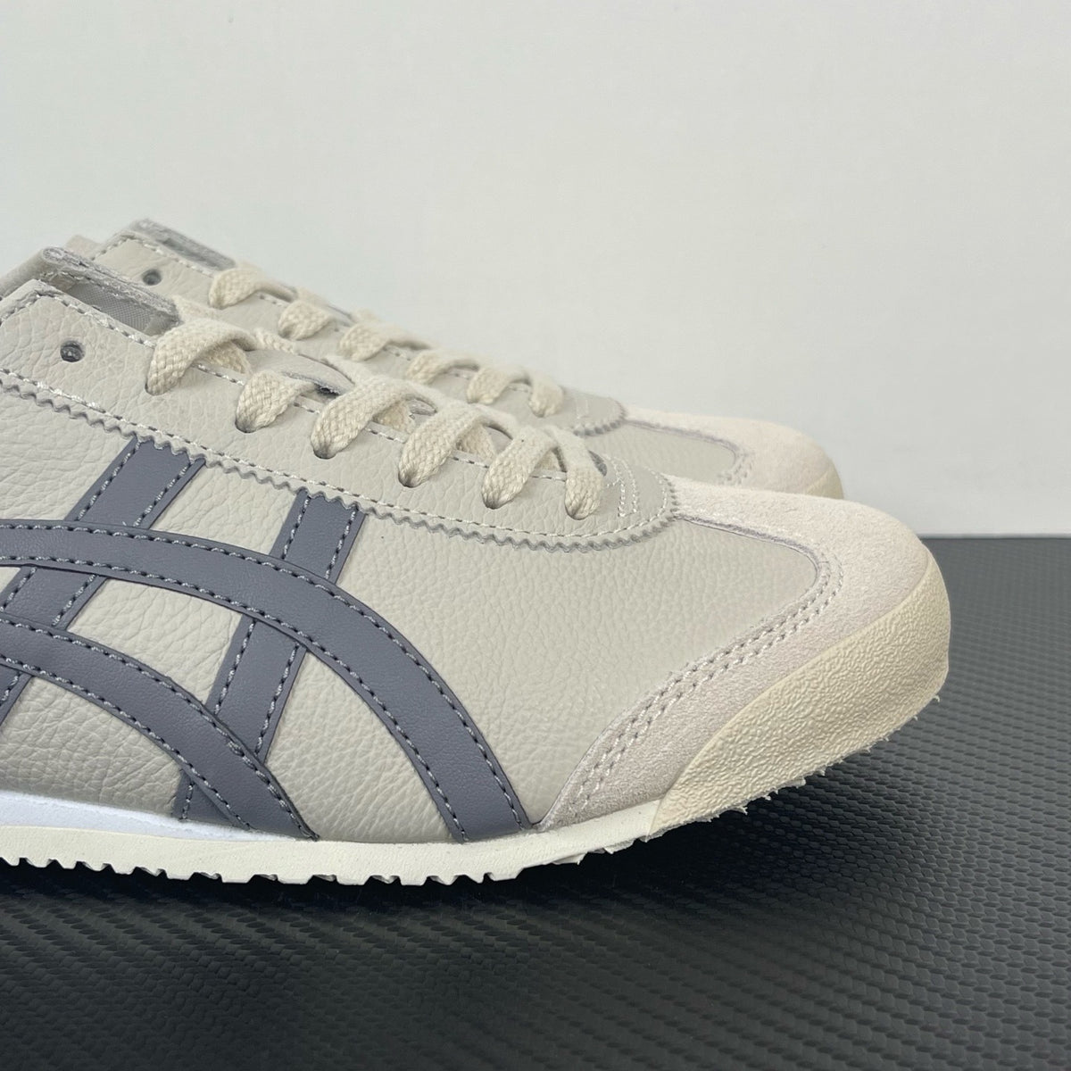 Onitsuka Tiger Mexico 66 'Grey White'