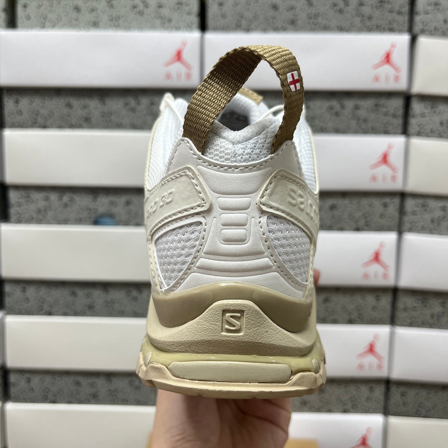 SALOMON-XA Pro 3D La Yaute 'White Pepper High Risk Red'