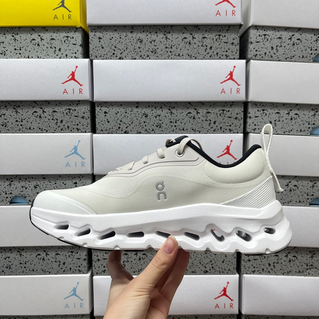 ON - Cloudtilt 2.0 x LOEWE 'Sand White'