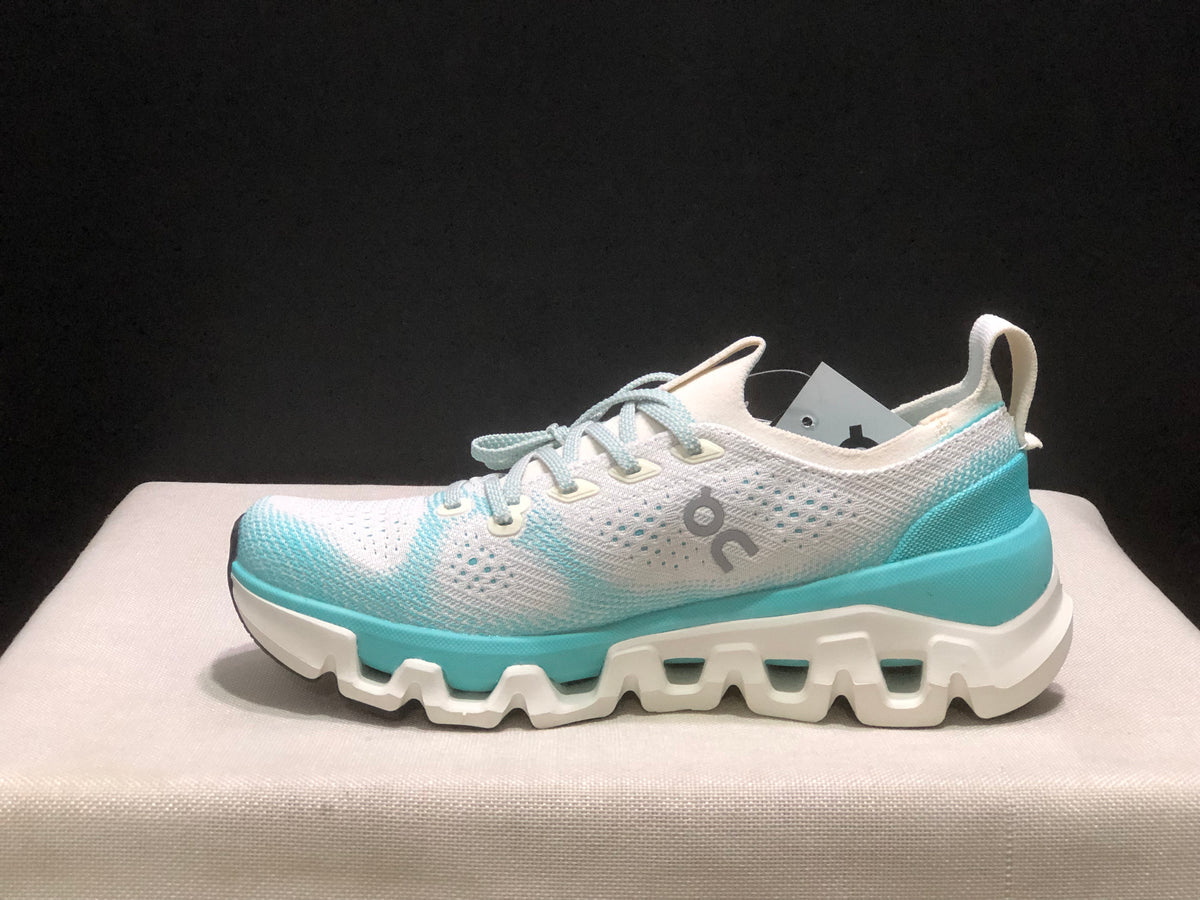 ON - CLOUD X TEMPO 1 ECLIPSE WHITE MOON