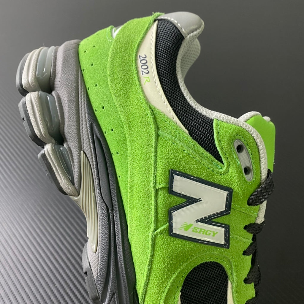 NEW BALANCE 2002R Good Vibes Pack Green