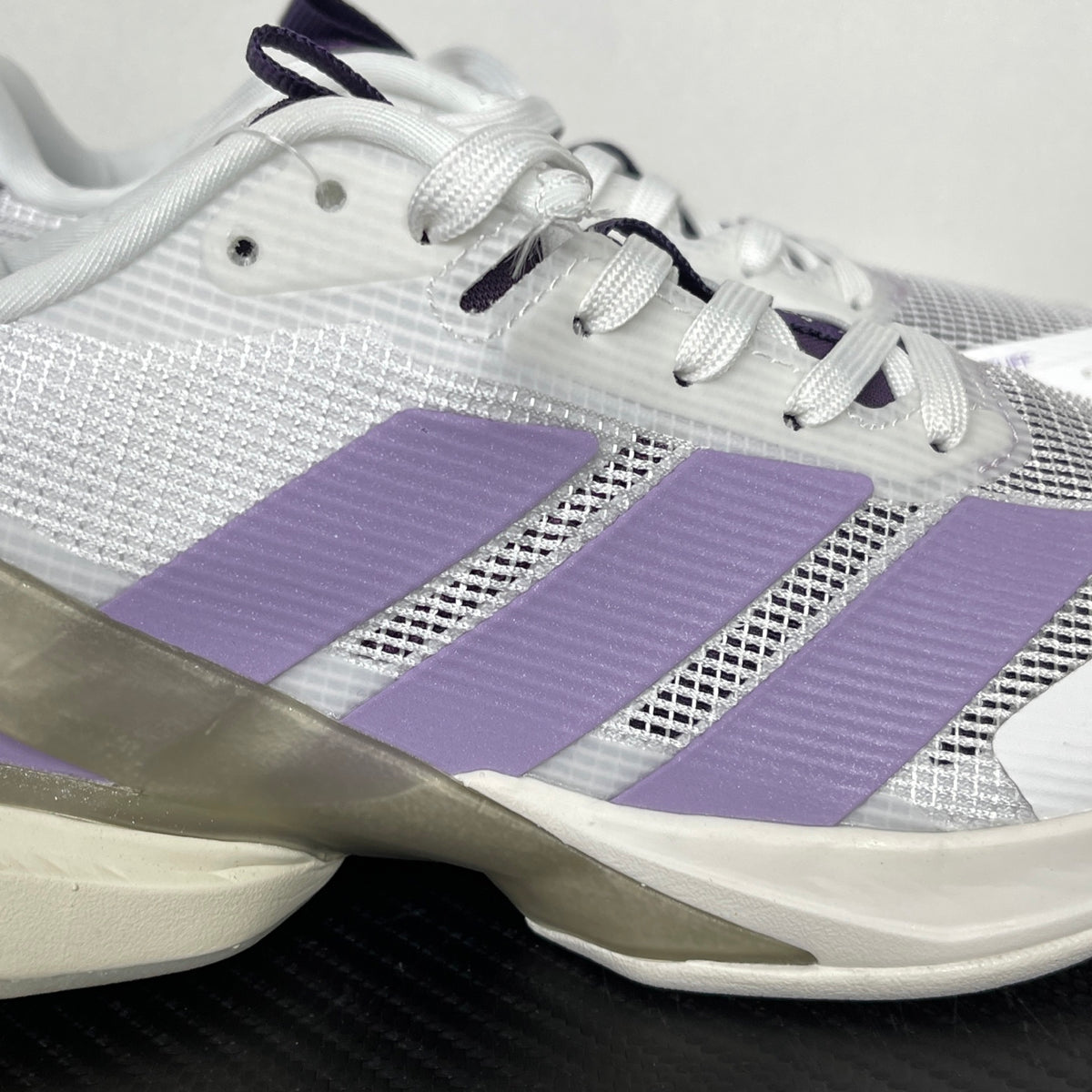 AD ADIZERO UBERSONIC 5 Cloud White / Powder Plum / Aurora Plum