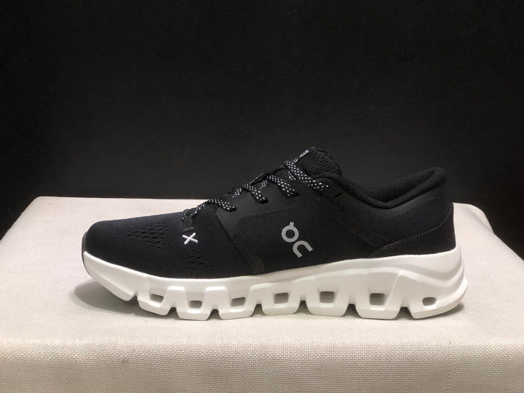 ON - Cloud X5 BLACK WHITE