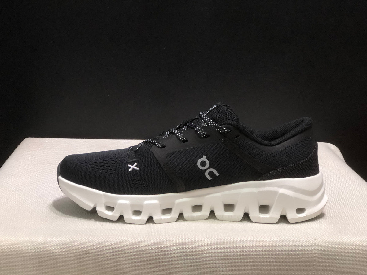 ON - Cloud X5 BLACK WHITE