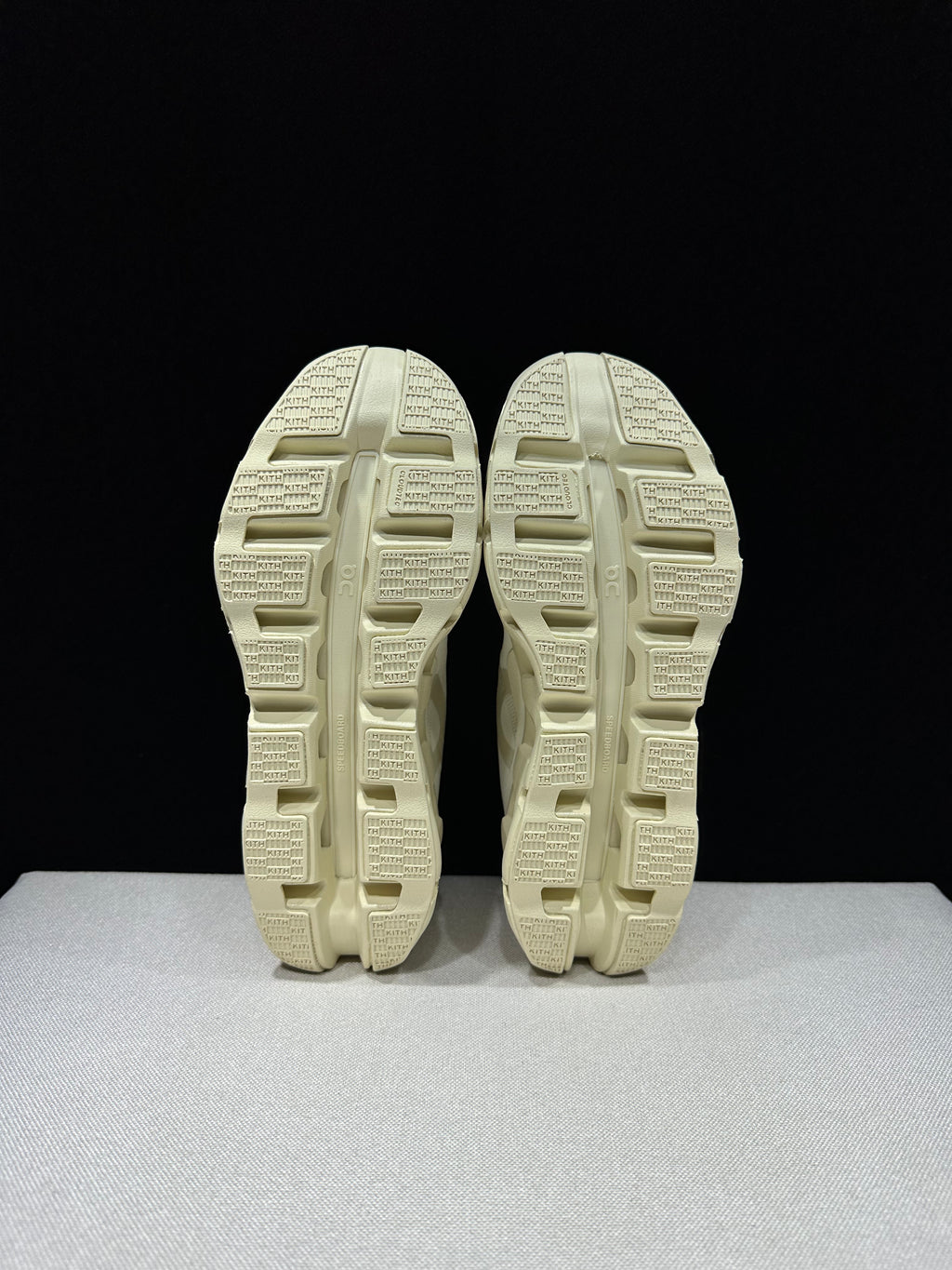 ON - KITH K TECH 1 CREAMY WHITE