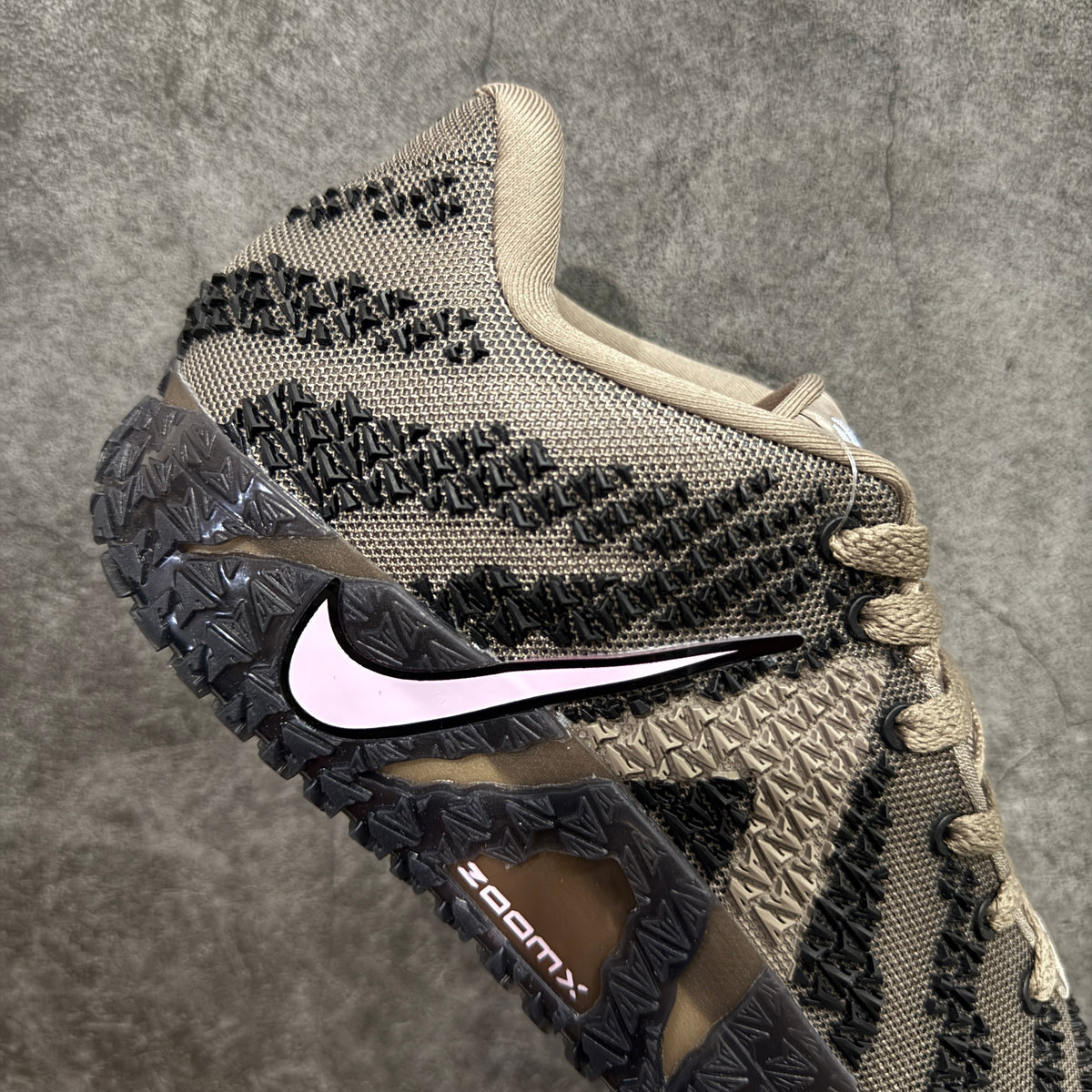 NIKE JA 3 Showstopper
