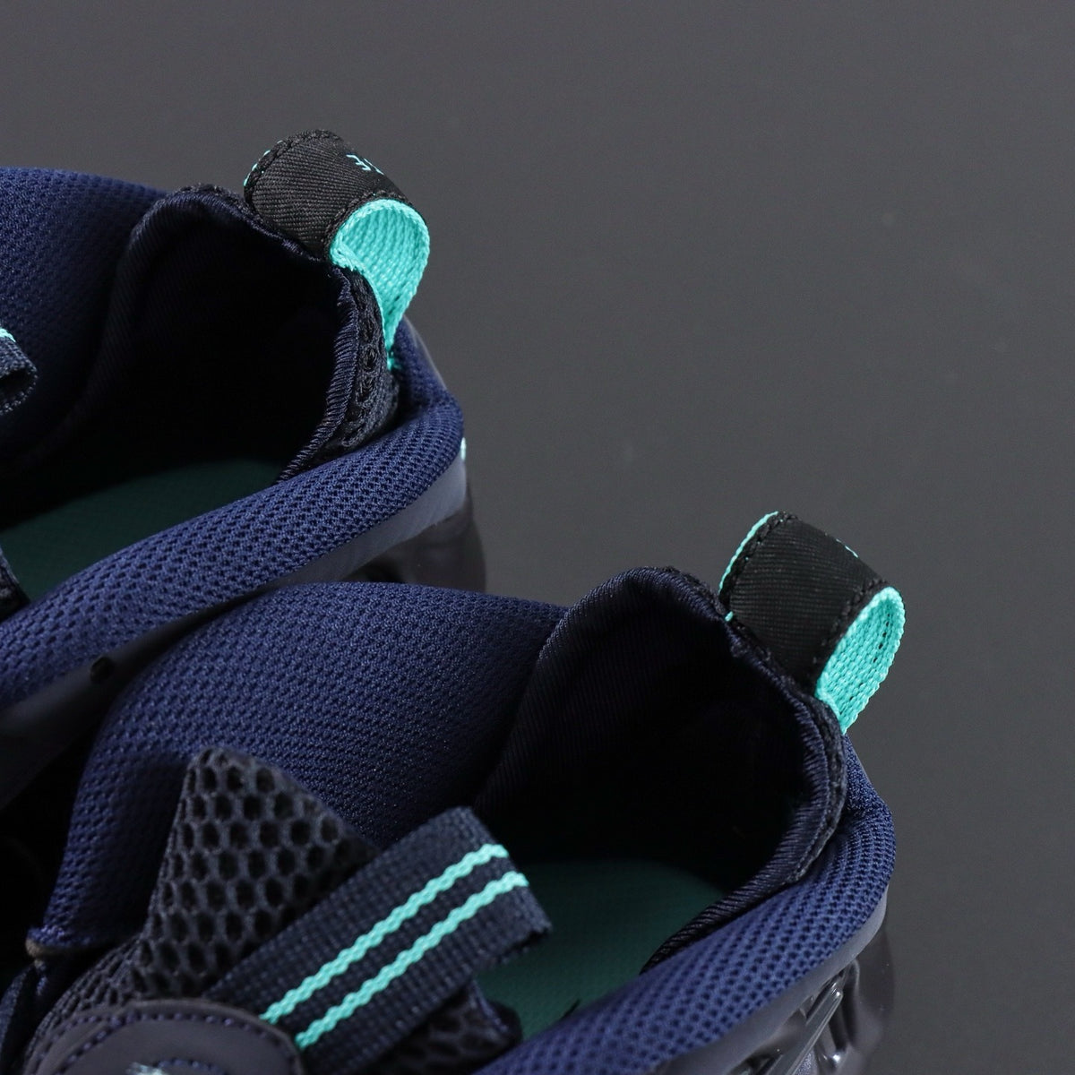NIKE AIR  Foamposite Pro Dark Obsidian