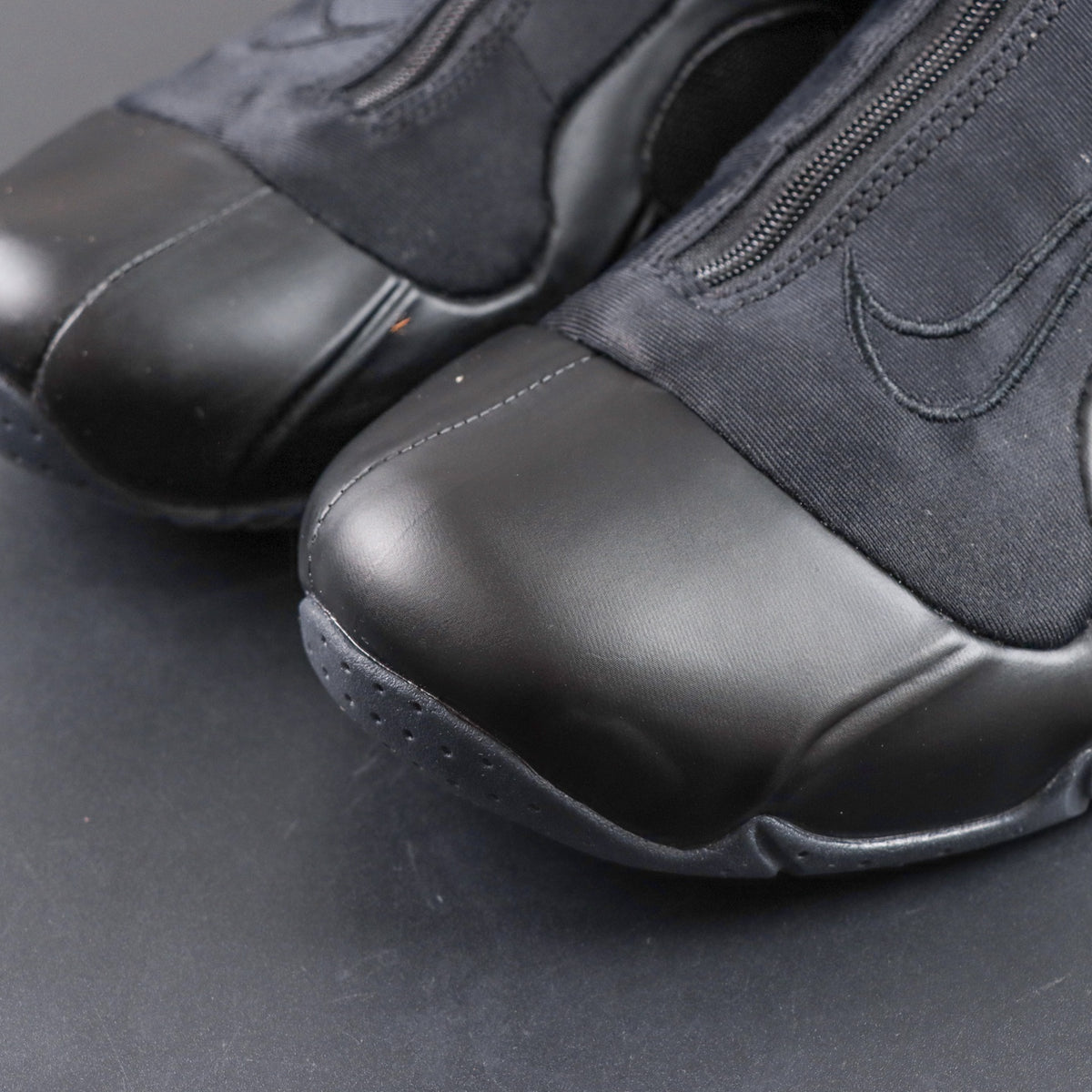 NIKE AIR FOAMPOSITE BLACK