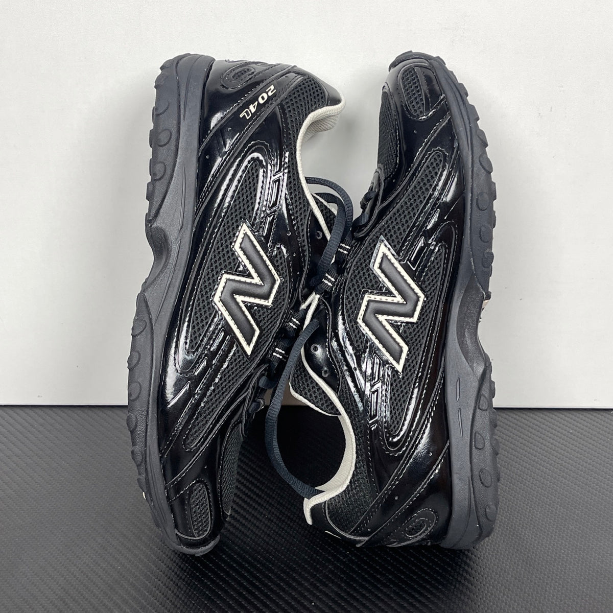 New Balance 204L "Black Timberwolf"