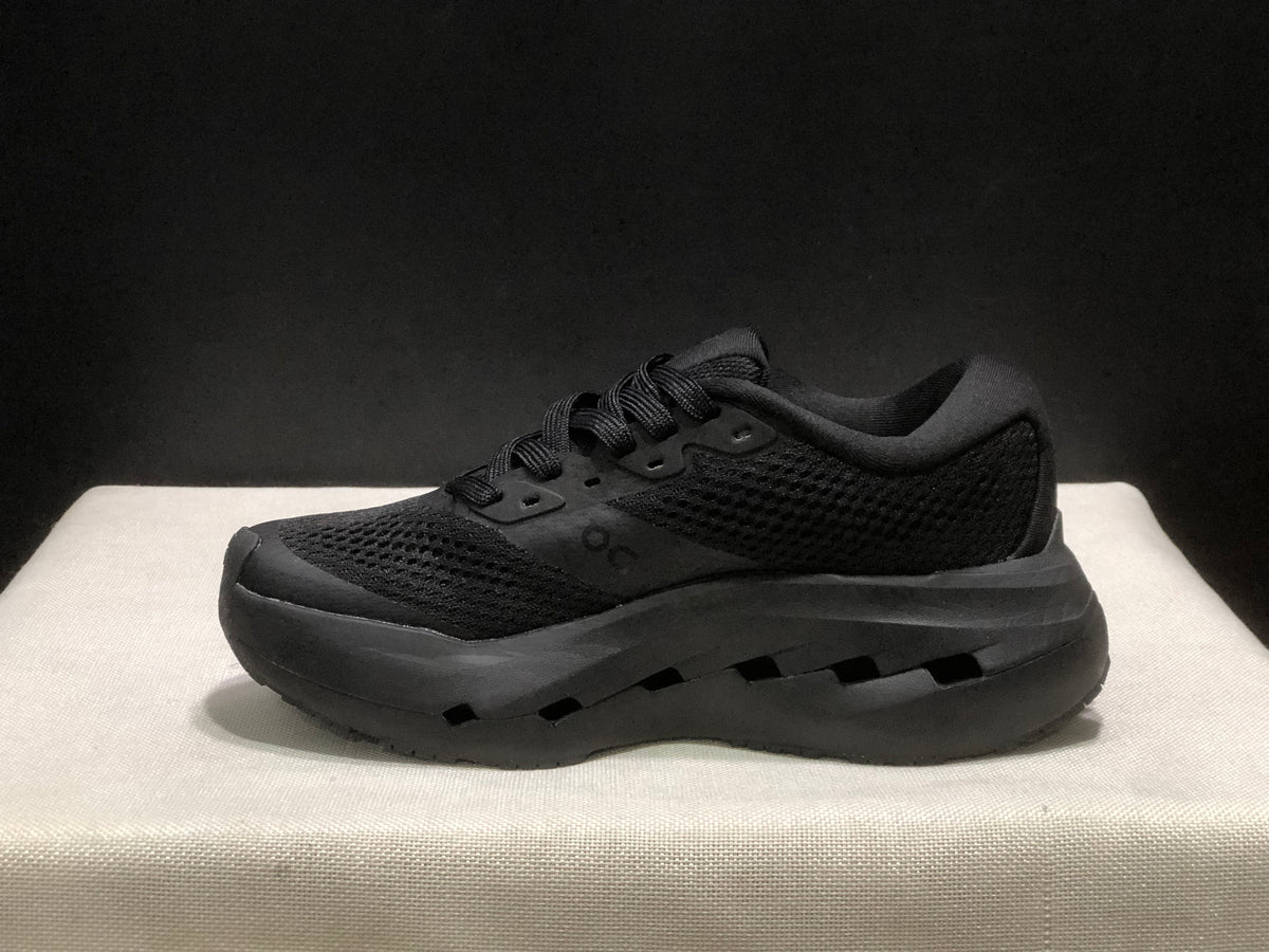 ON- Cloudrunner 3 Max Black