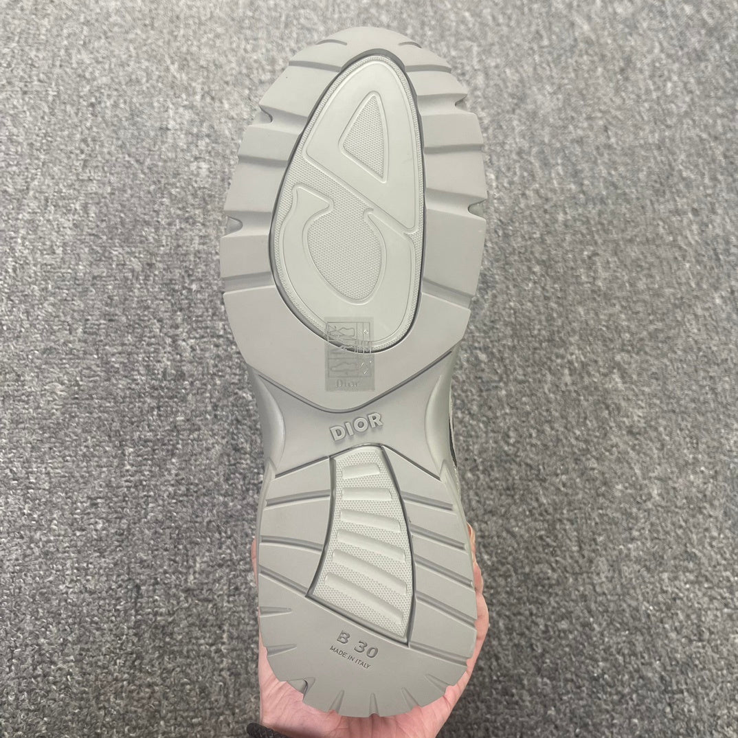 DIOR B30 SNEAKER x Stone Island Light Green