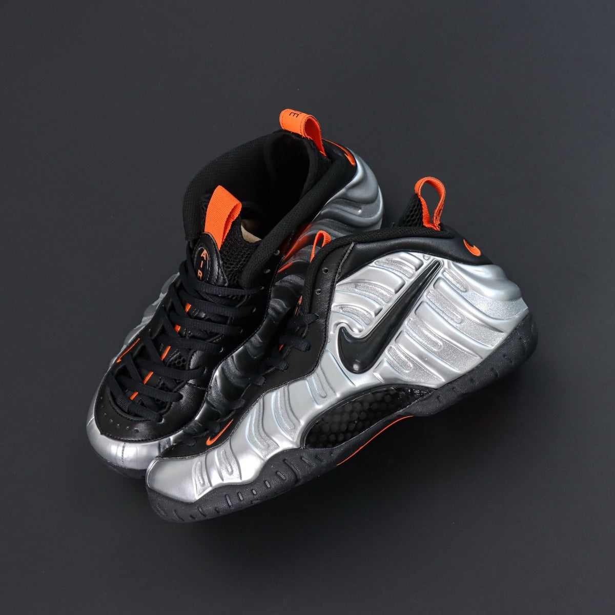 NIKE AIR  Foamposite One Halloween