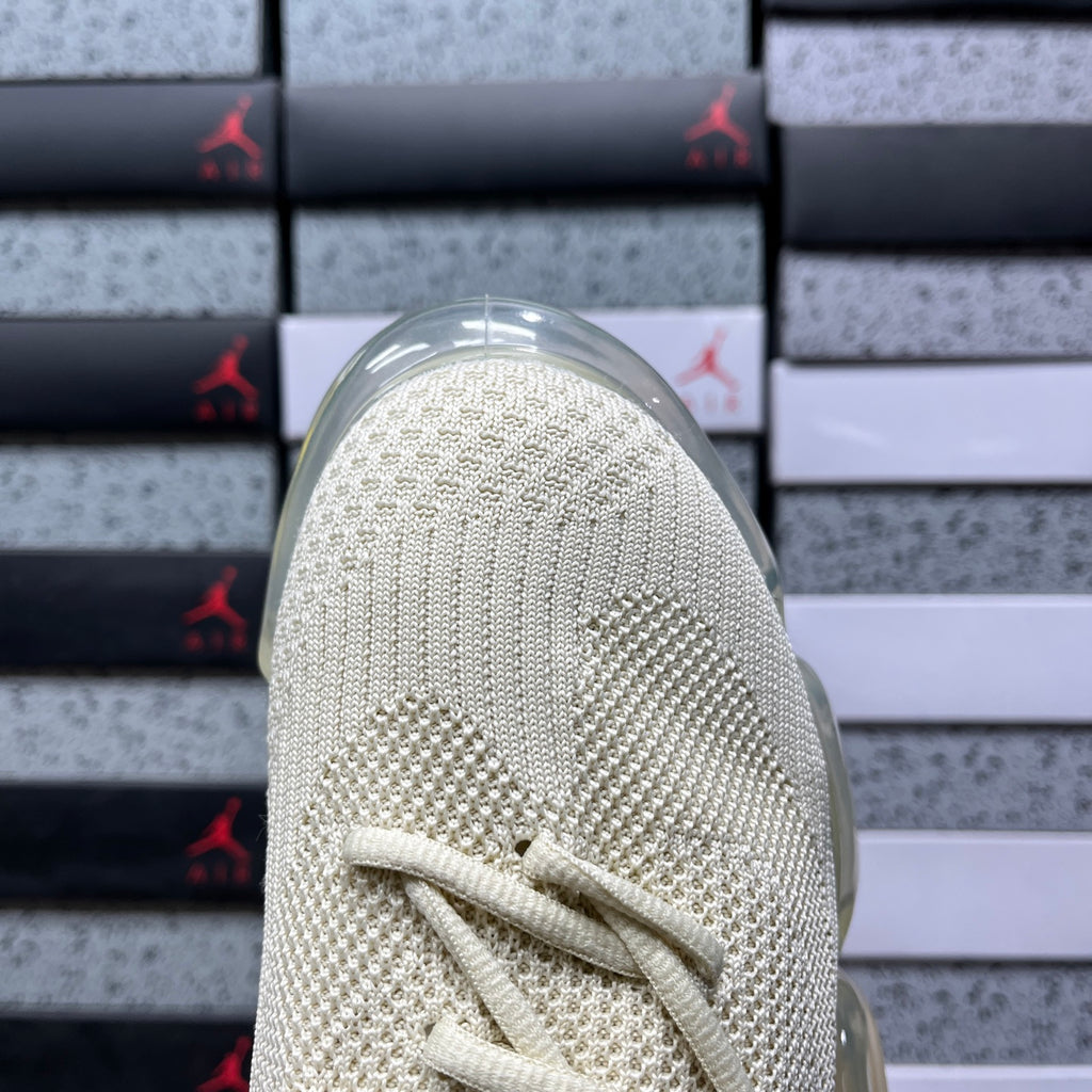GROUND MOOPIE  Cream / Clear