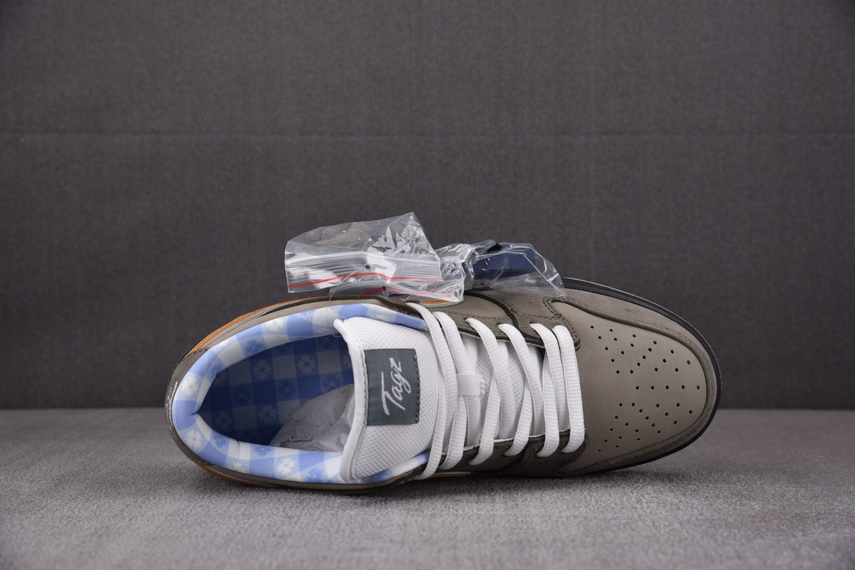 Nike SB Dunk  Low X Concepts  "Oil Spill Lobster"