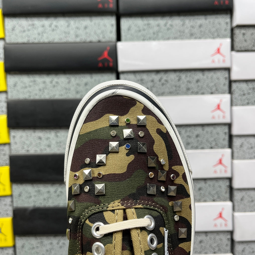 VANS LX AUTHENTIC 44 Woodland Camo Green