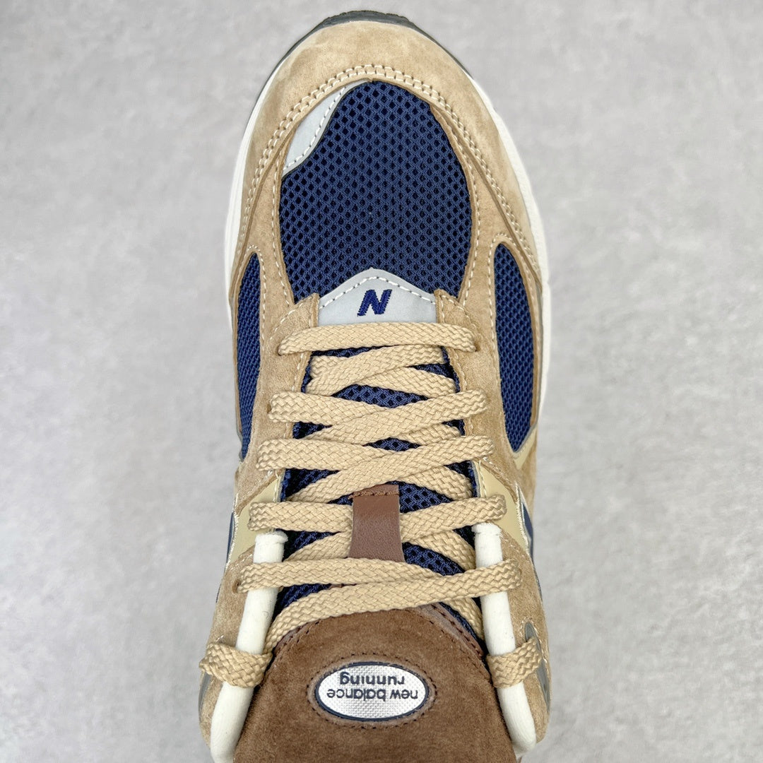 NEW BALANCE 2002R "Beige Navy Blue"