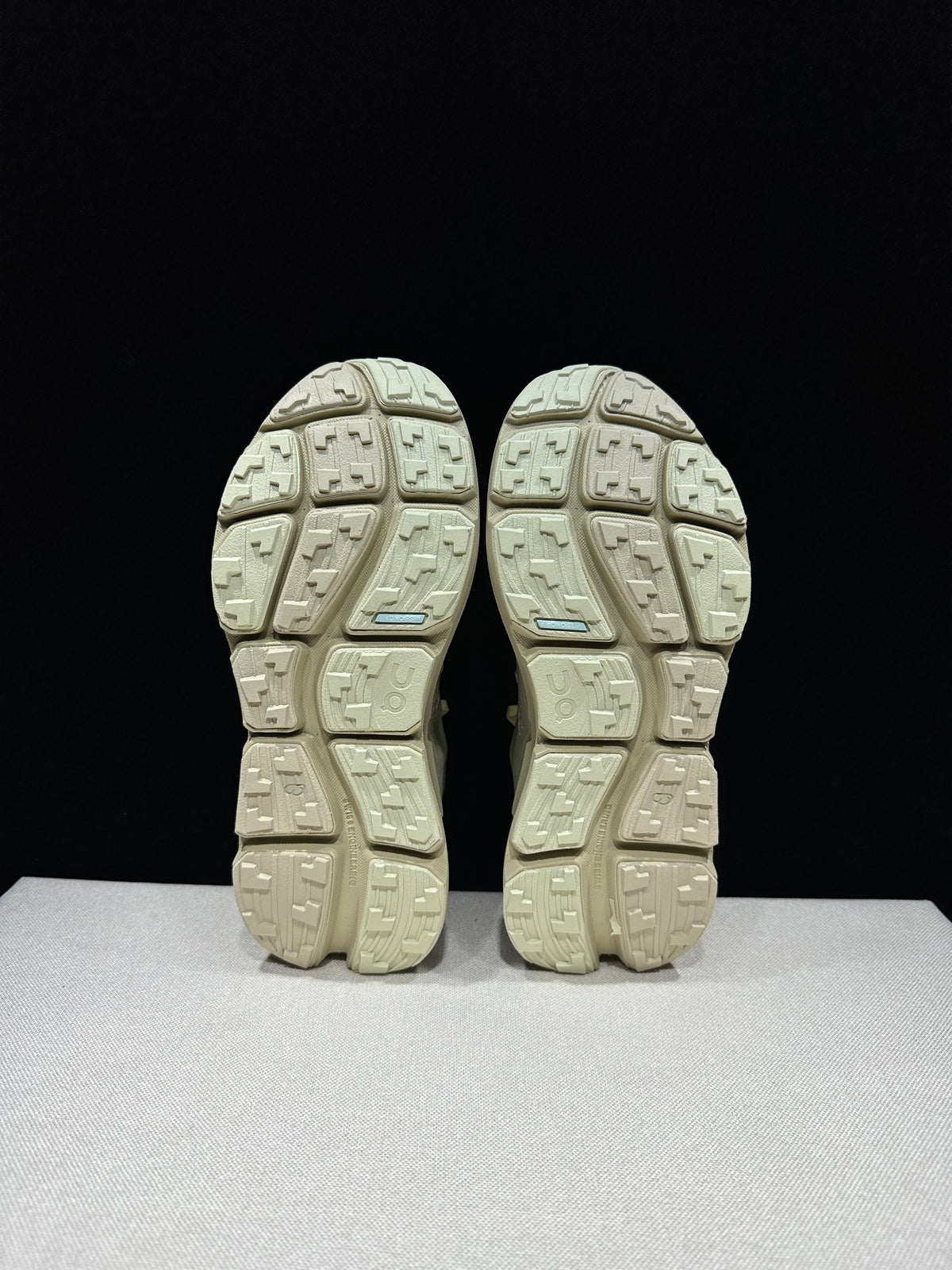 ON - CLOUDSOMA BEIGE