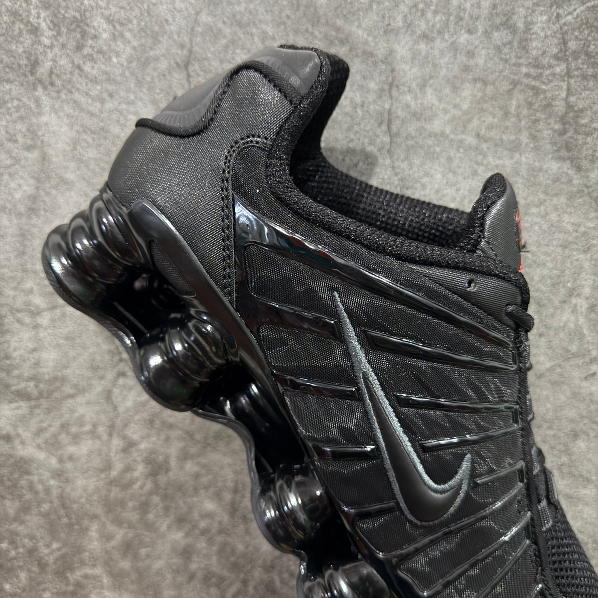 NIKE SHOX TLX Black Max Orange