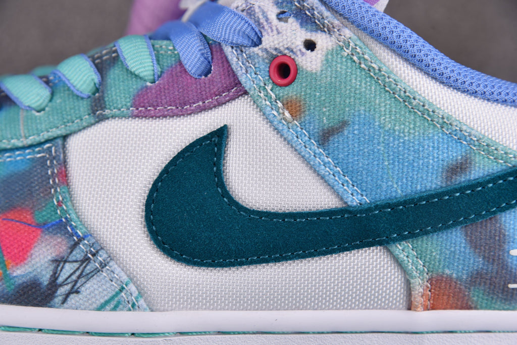 Nike SB Dunk  Low Futura Laboratories Bleached Aqua