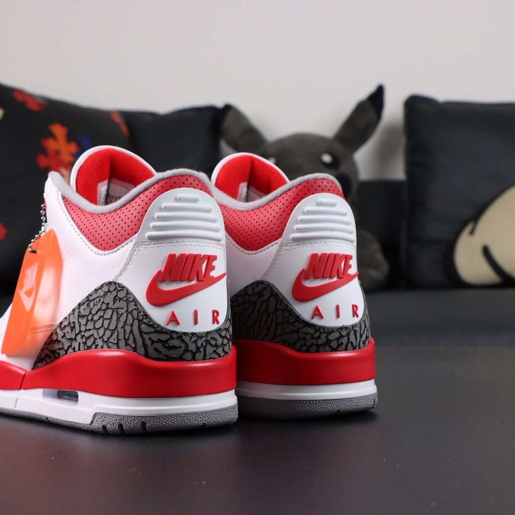 Jordan 3 Retro 'Fire Red' 2022