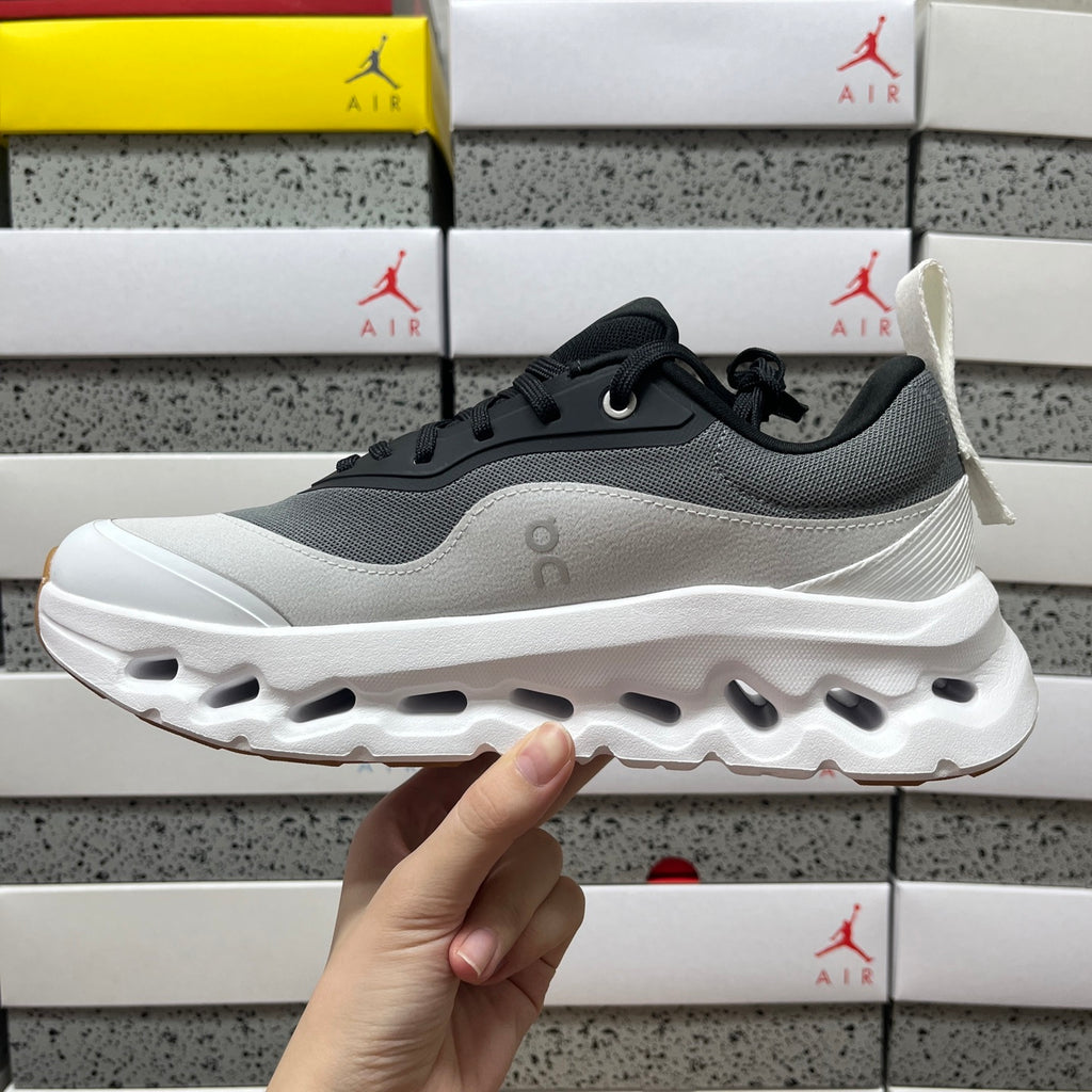 ON - Cloudtilt 2.0 x LOEWE 'Black White'