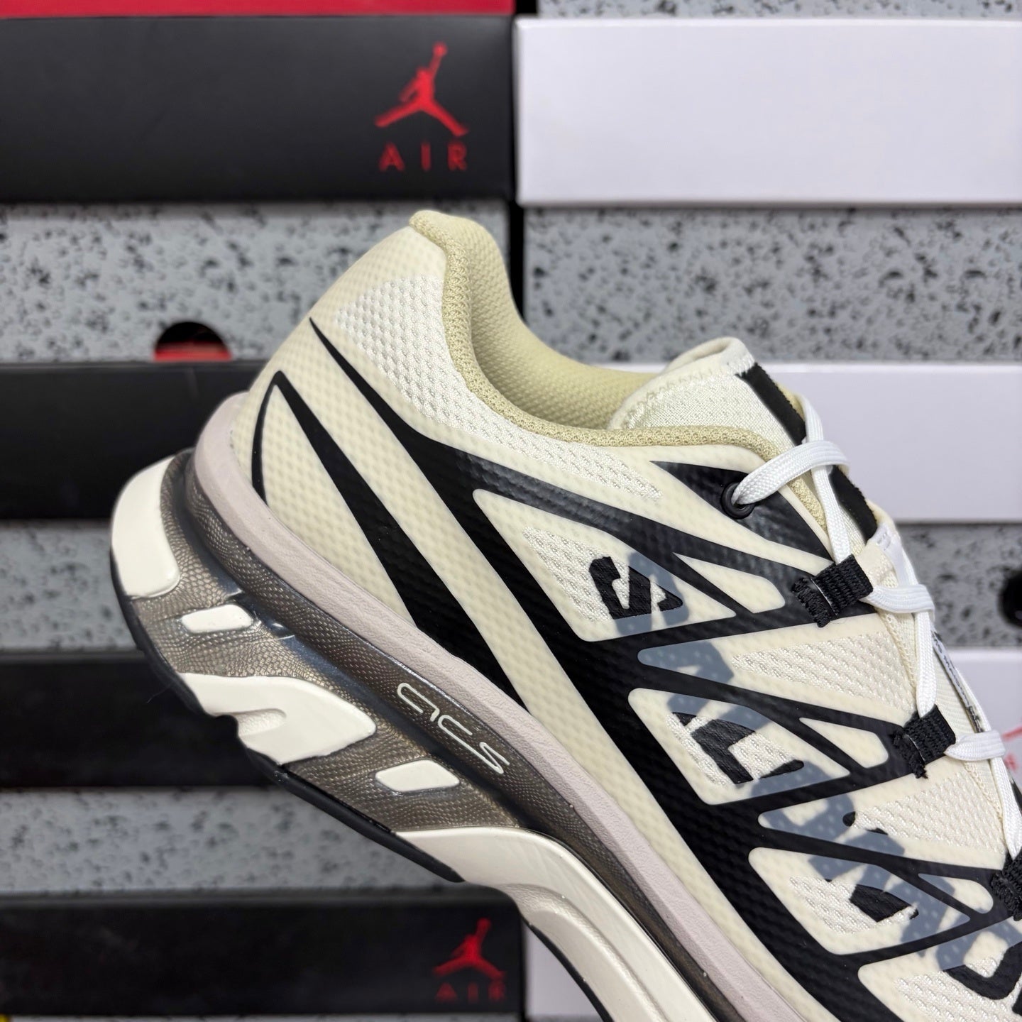 SALOMON-XT-MM6 Maison Margiela 'Vanilla Ice Black Green Haze'