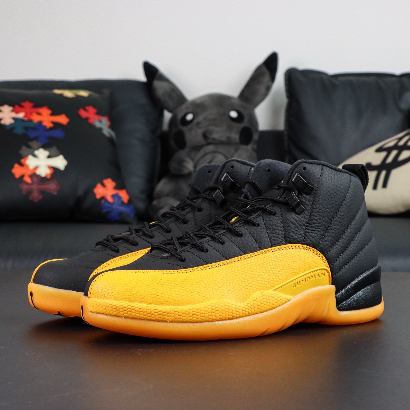 Jordan 12 Retro 'University Gold'