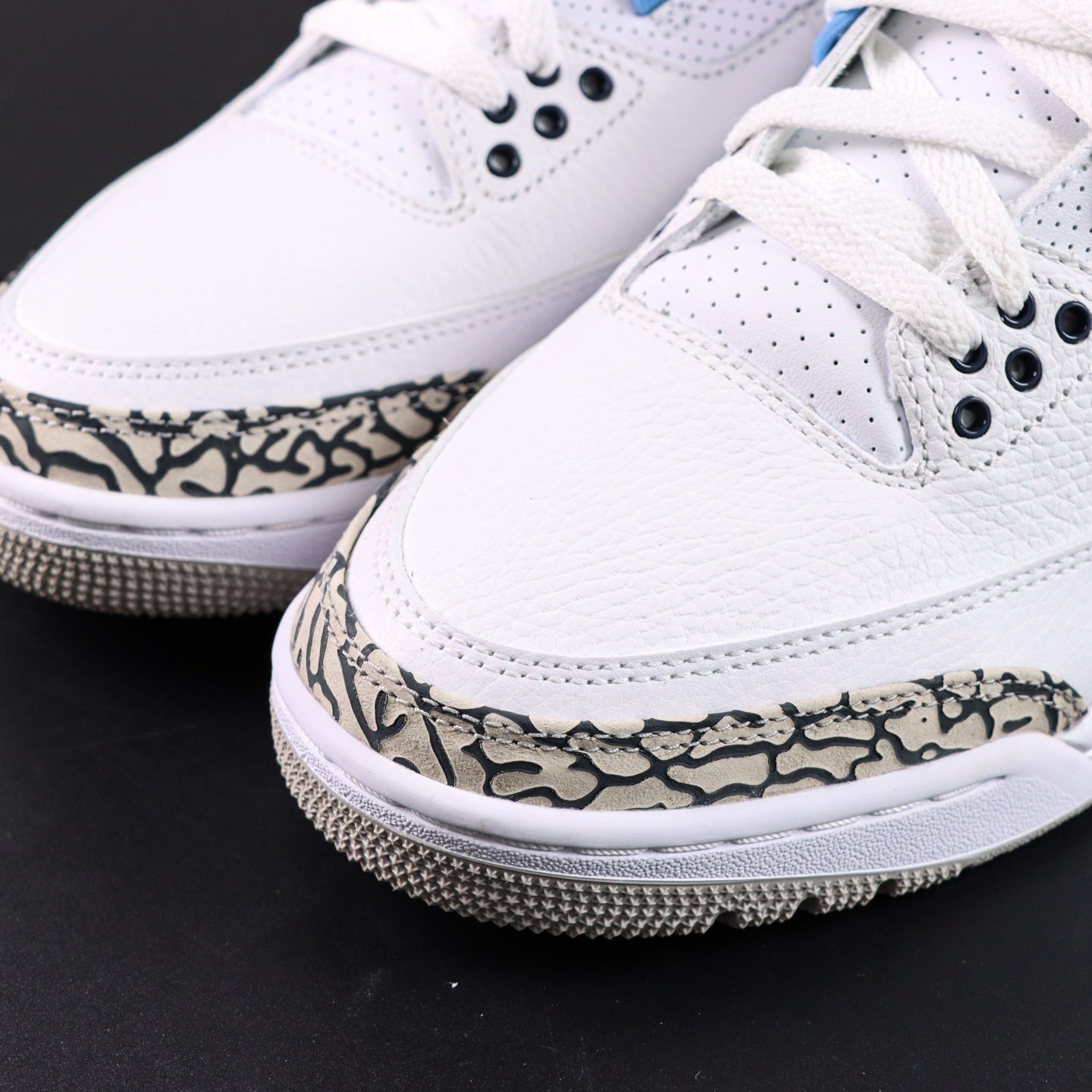 Jordan 3 Retro 'UNC'