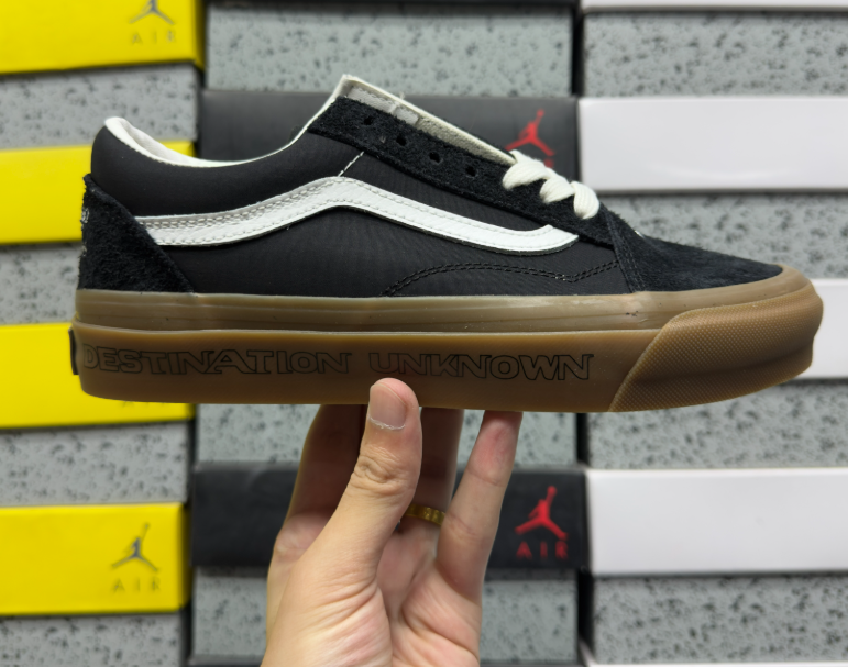 VANS LX OLD-SKOOL LIBERARAIDERS BLACK INCENSE