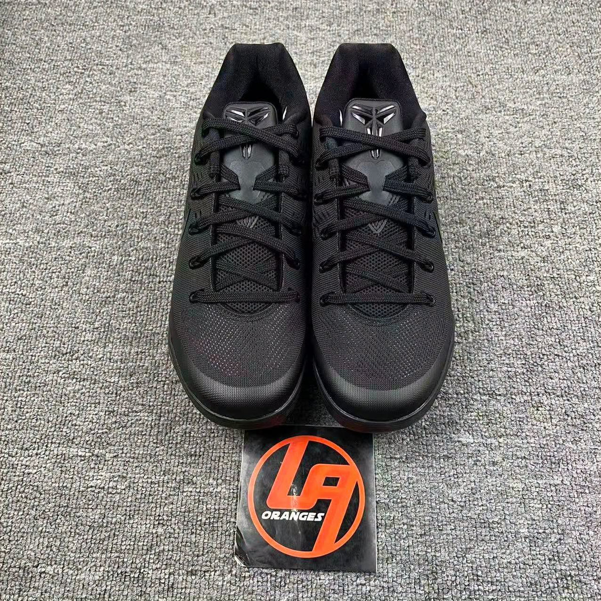 Kobe 9 EM low Protro Triple Black Blackout