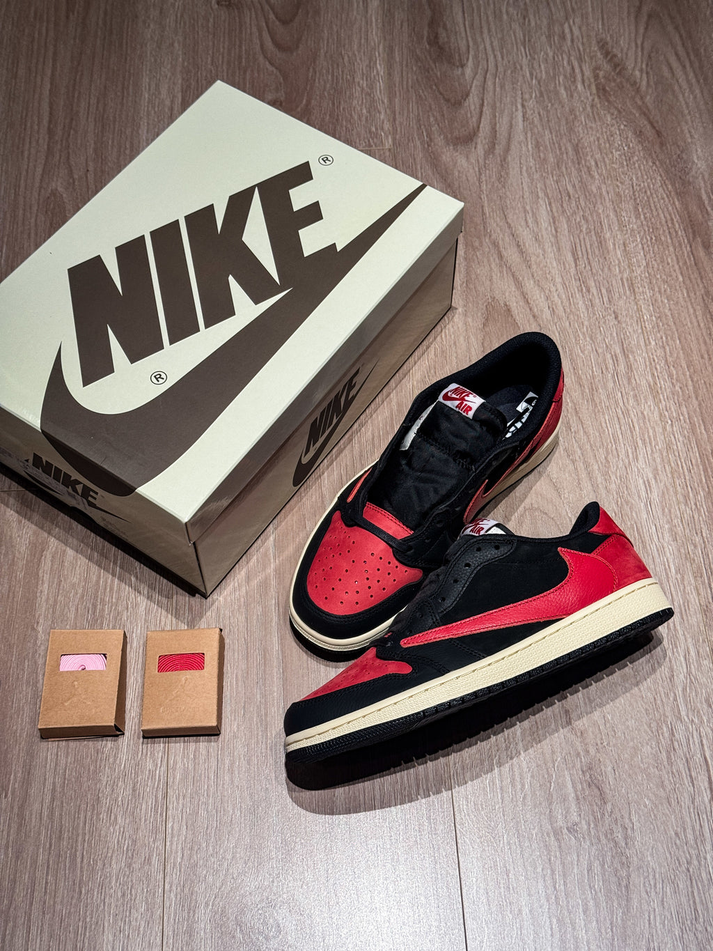 Jordan 1 Low x Travis Scott 'Bred'