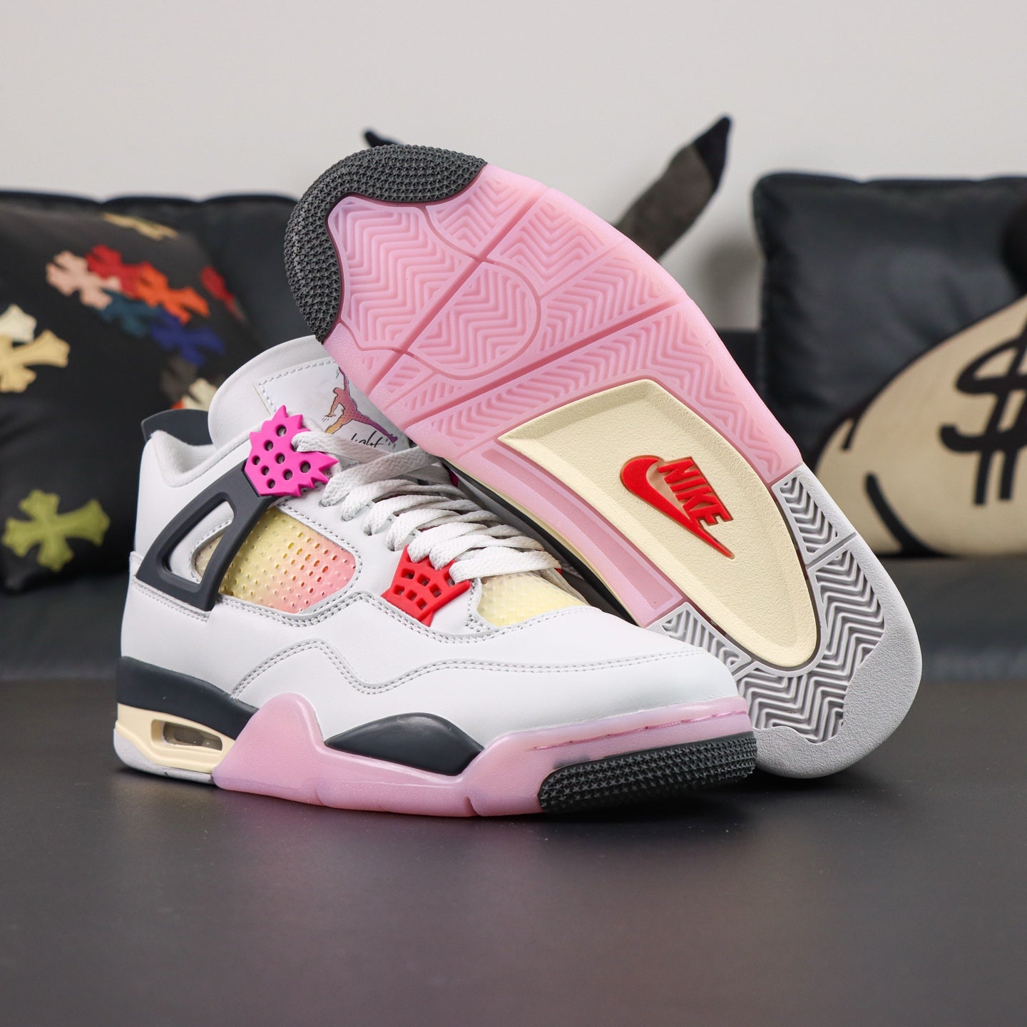 Jordan 4 Retro 'Comic'