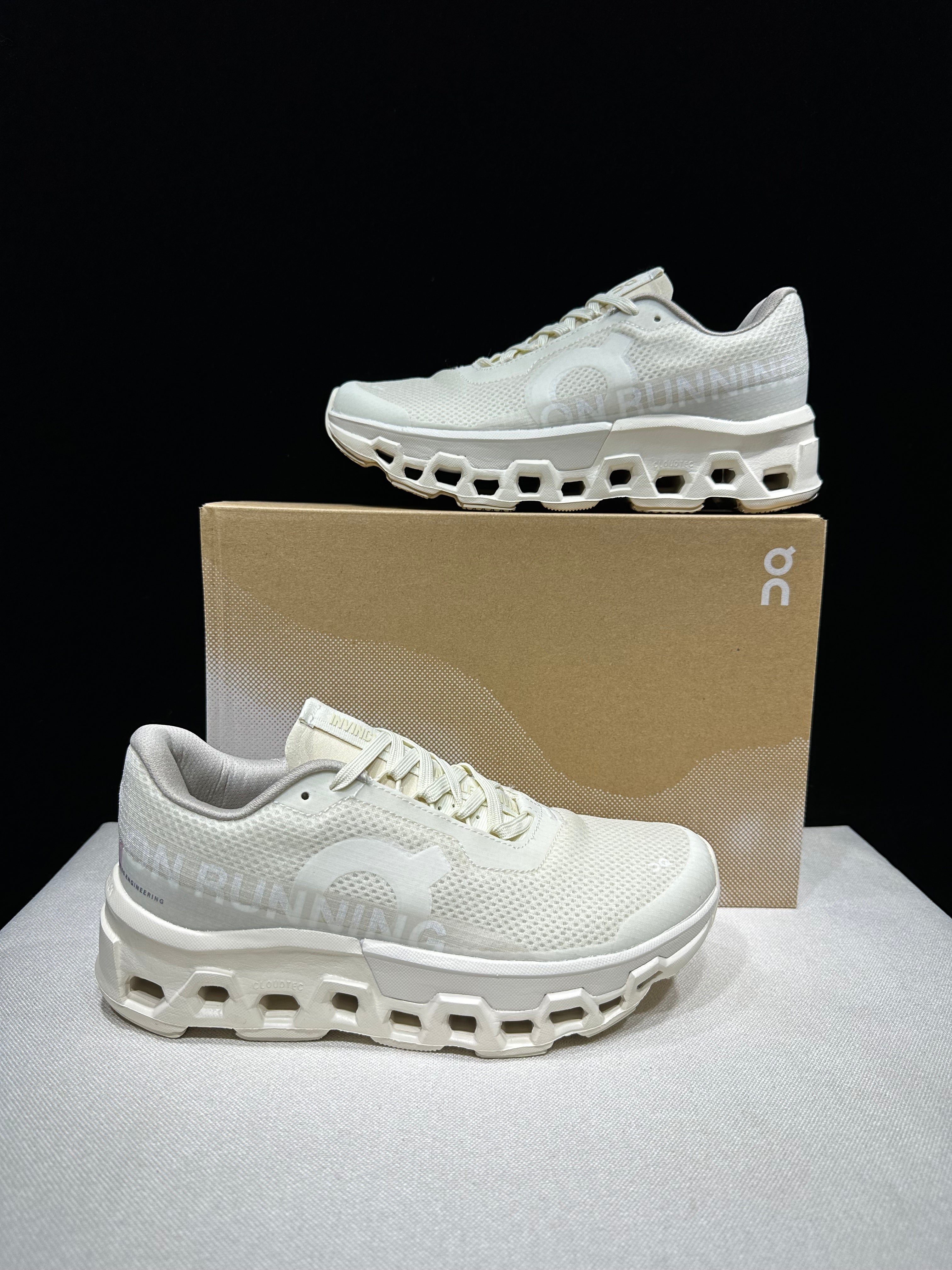 ON - Cloudmonster 2 'Invincible Ivory White'