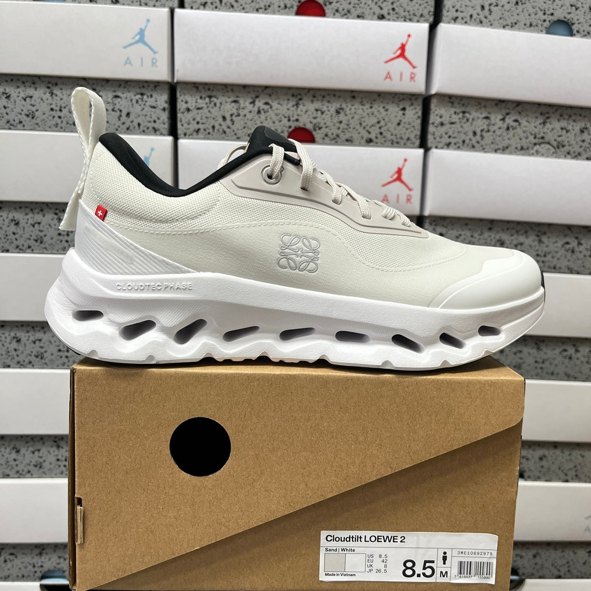 ON - Cloudtilt 2.0 x LOEWE 'Sand White'