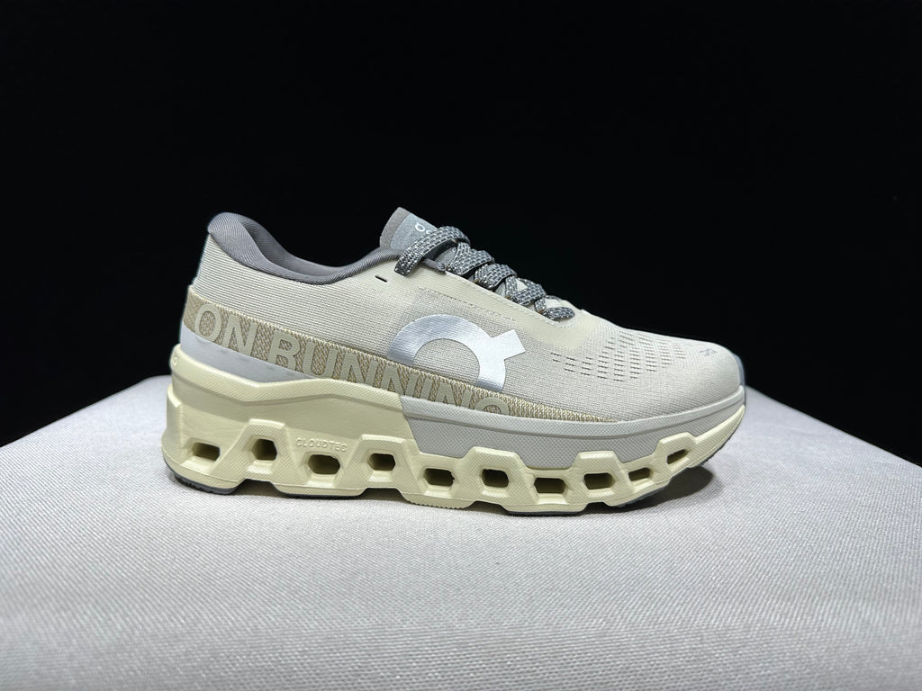 ON - Cloudmonster 2 'Cream Ice'