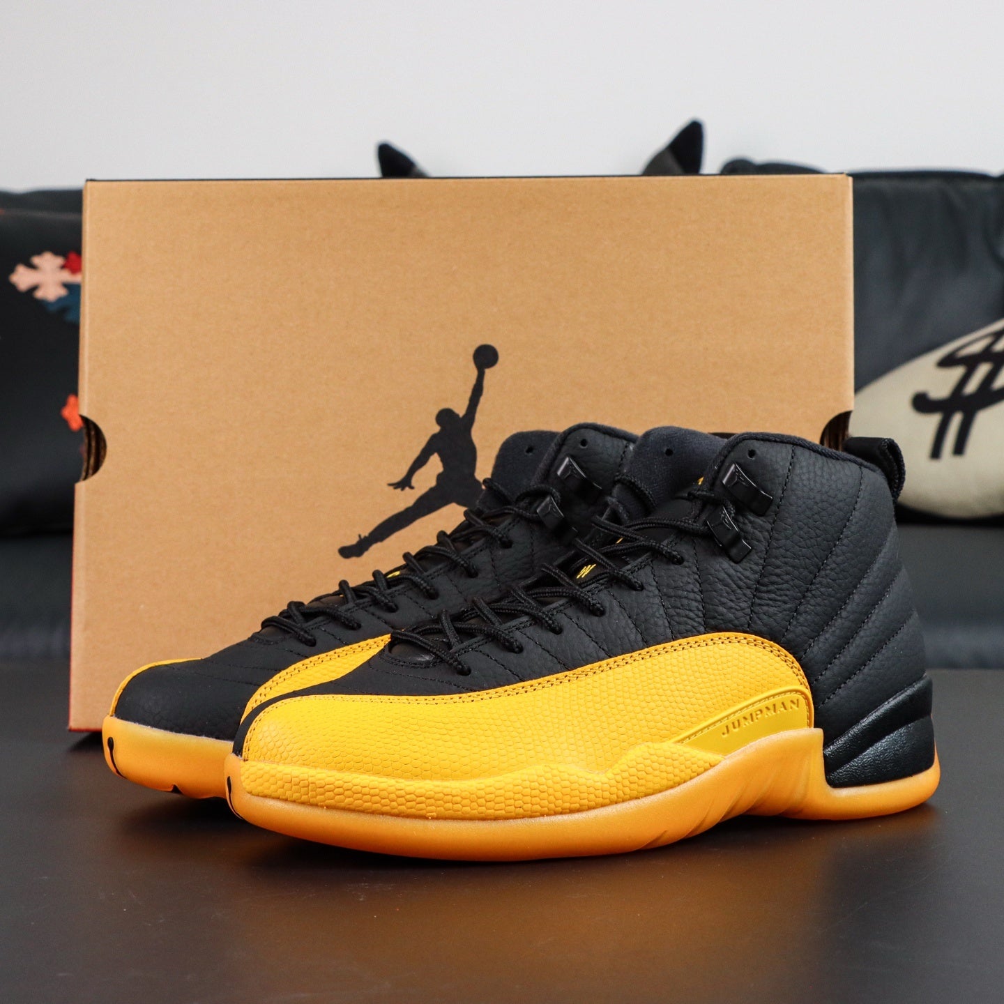 Jordan 12 Retro 'University Gold'