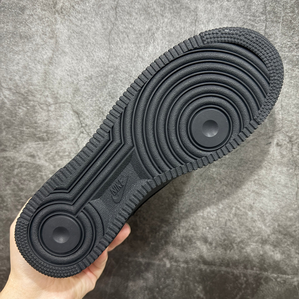 Nike Air Force 1 Low '07 'Triple Black'