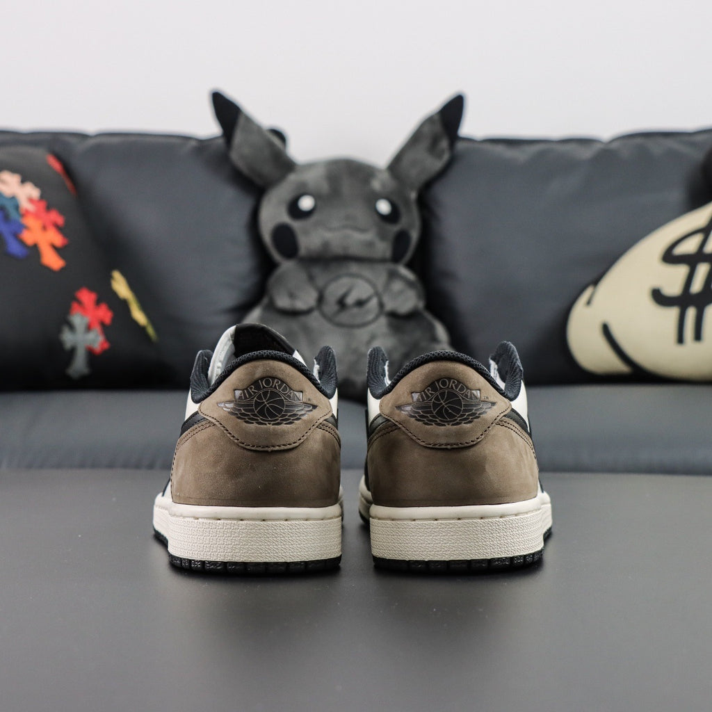 Jordan 1 Low OG 'Mocha'
