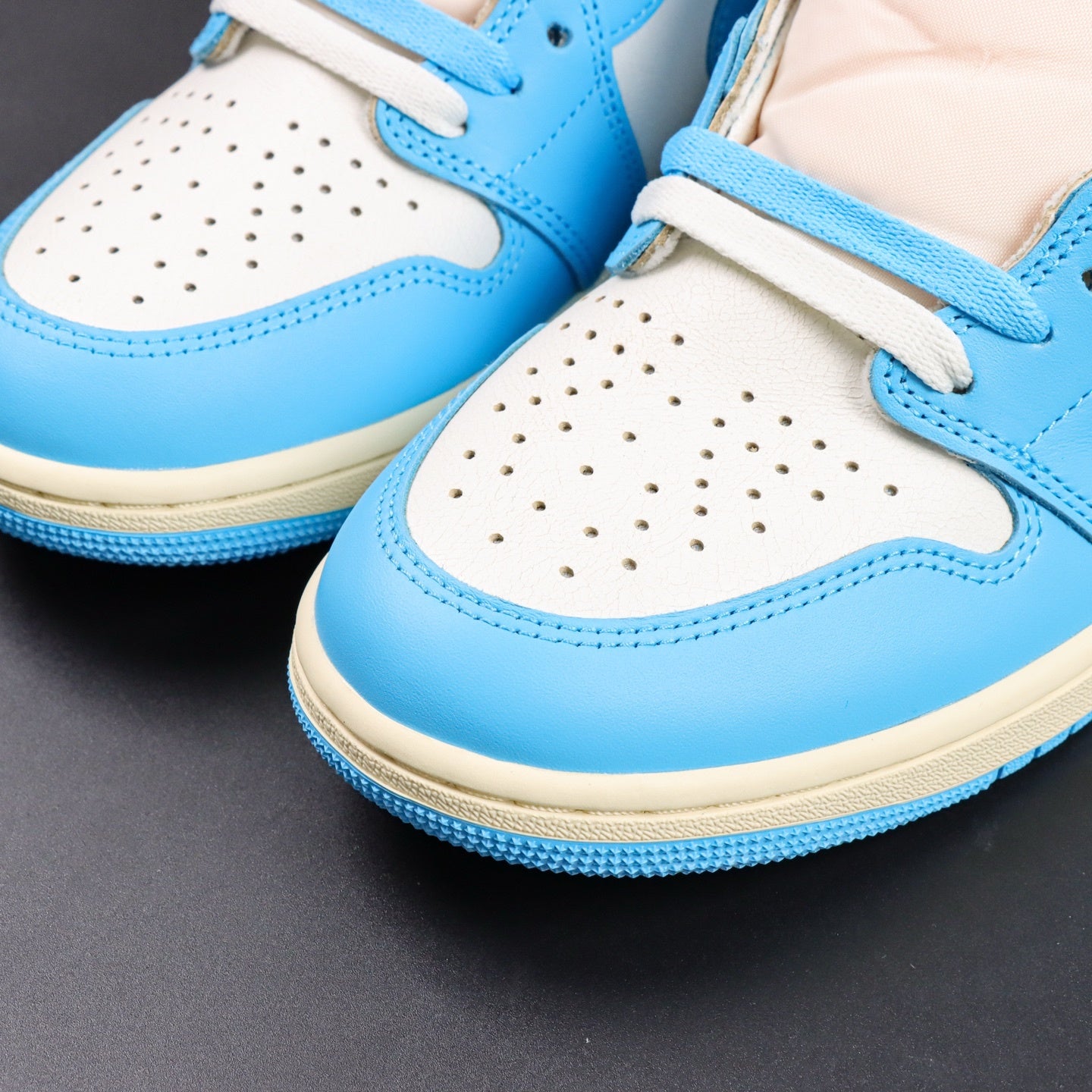 Jordan 1 Retro High 'UNC Reimagined'