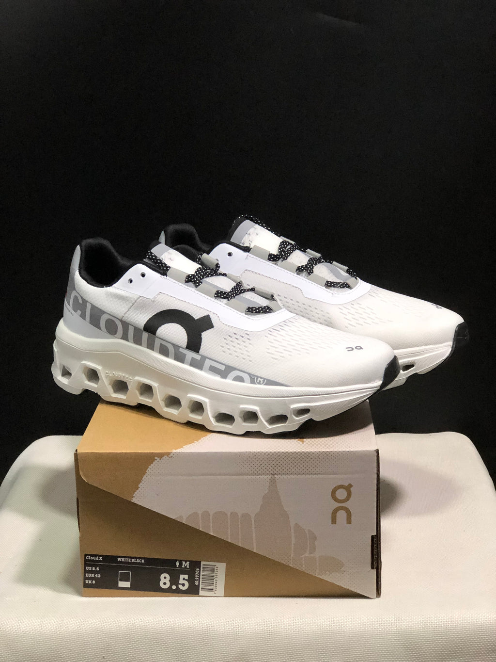 ON - Cloudmonster 'White | Black'