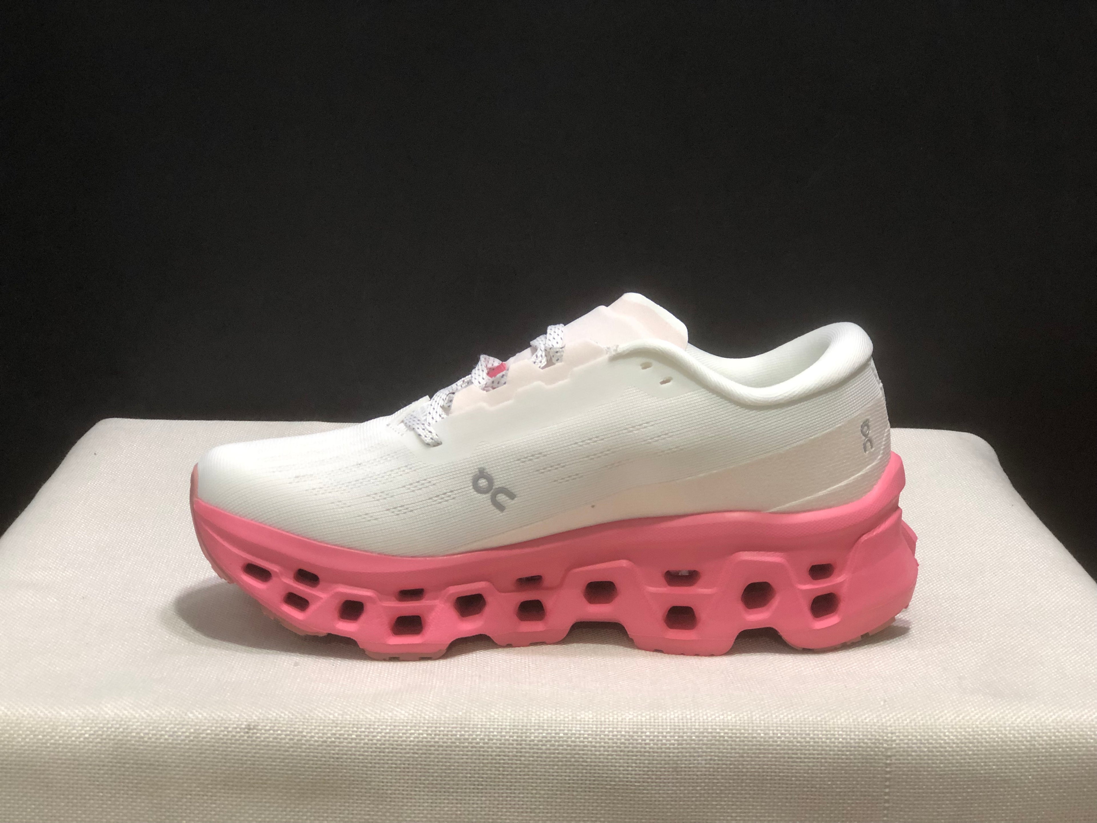 ON - Cloudmonster 3 'Ivory | Camellia'