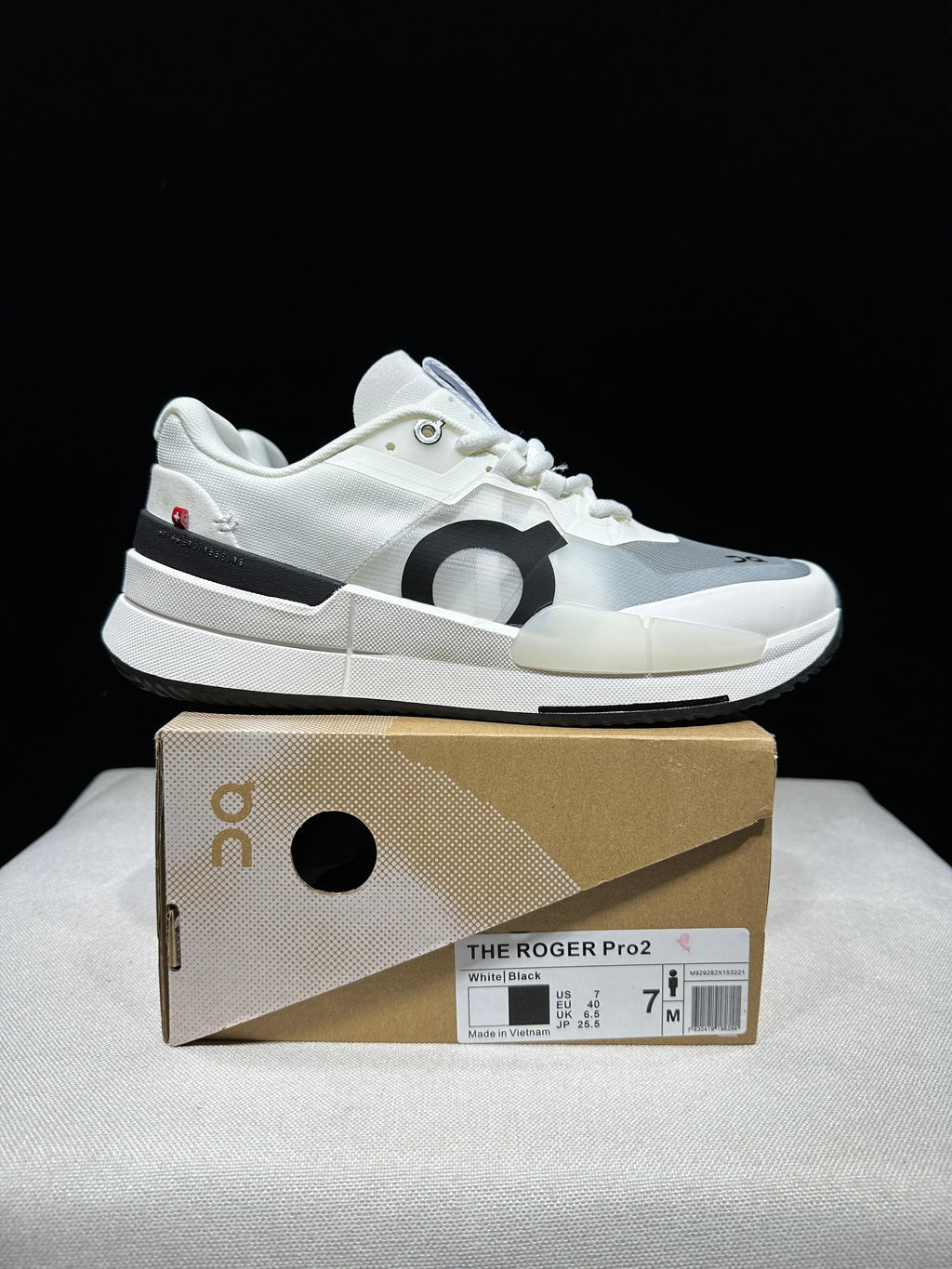 THE ROGER Pro 2 'White | Black'