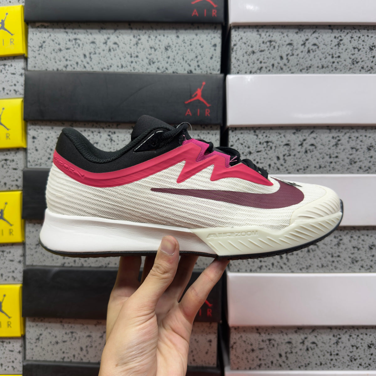 NIKE COURT AIR ZOOM VAPOR PRO 3 HC Clay Pale Ivory Sail Team Red Rush Pink