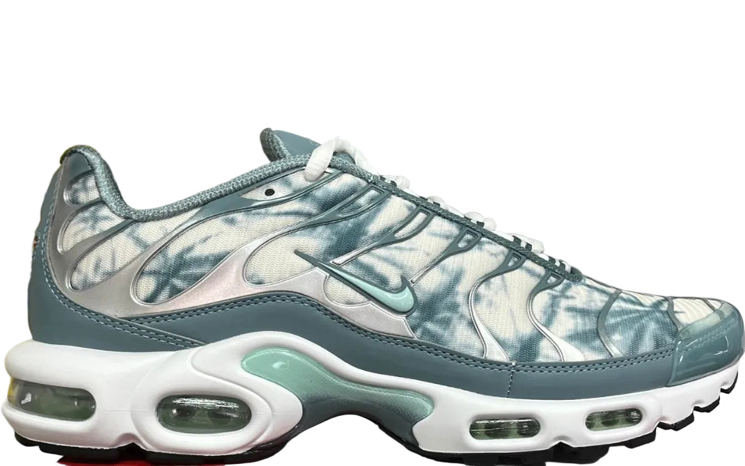NIKE AIR MAX PLUS Palm Trees Green