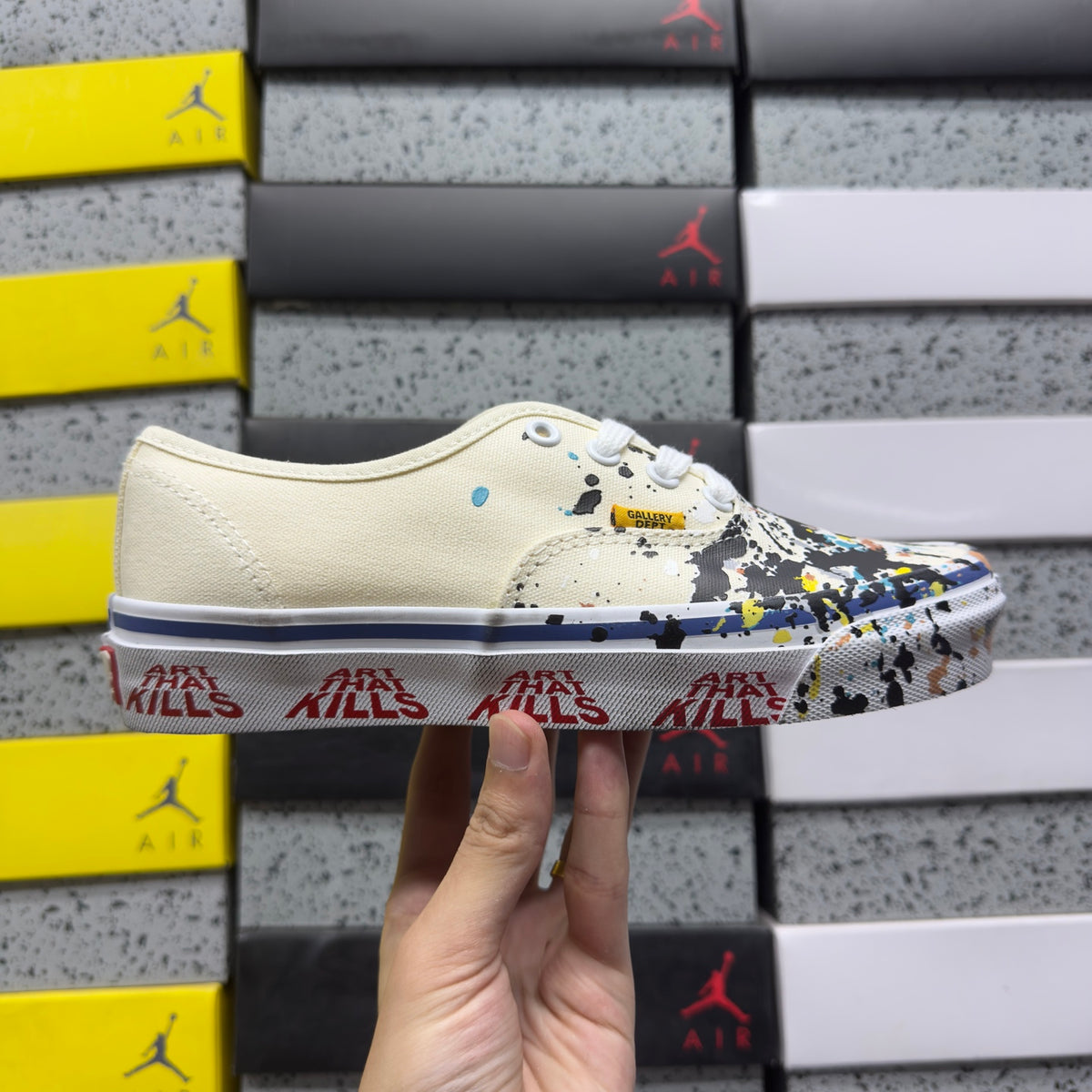 VANS  Authentic Reissue 44 Gallery Dept. Art That Kills WHITE