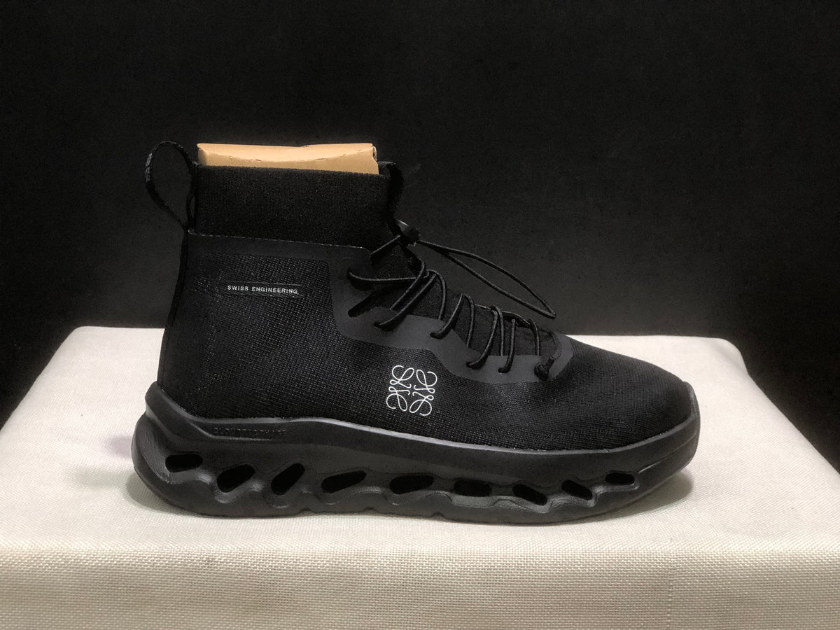 ON - CLOUDTILT HIGH ALL BLACK